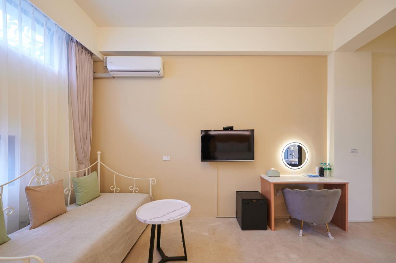 Avenue B&B Kota Hualien Bagian luar foto
